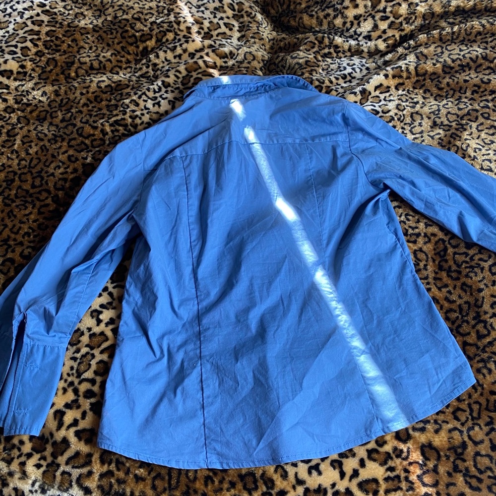 Button down - Picture 2 of 2